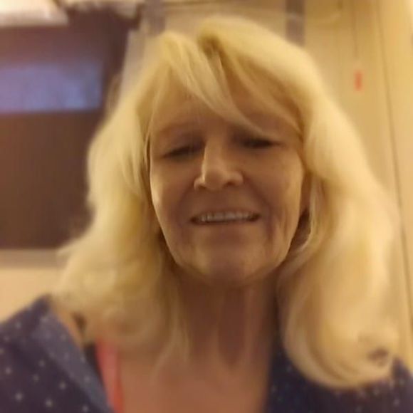 Meet your Posher, Joanne - Picture 1 of 1